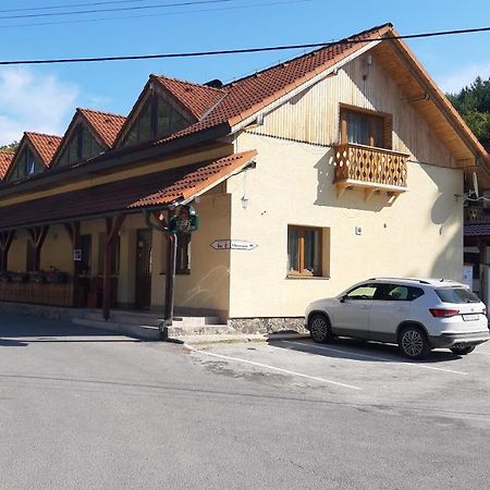 Penzion Pri Studnicke Omastina المظهر الخارجي الصورة