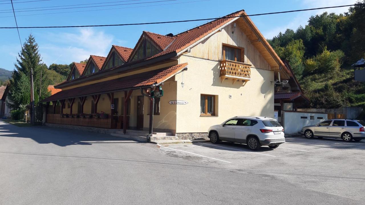 Penzion Pri Studnicke Omastina المظهر الخارجي الصورة
